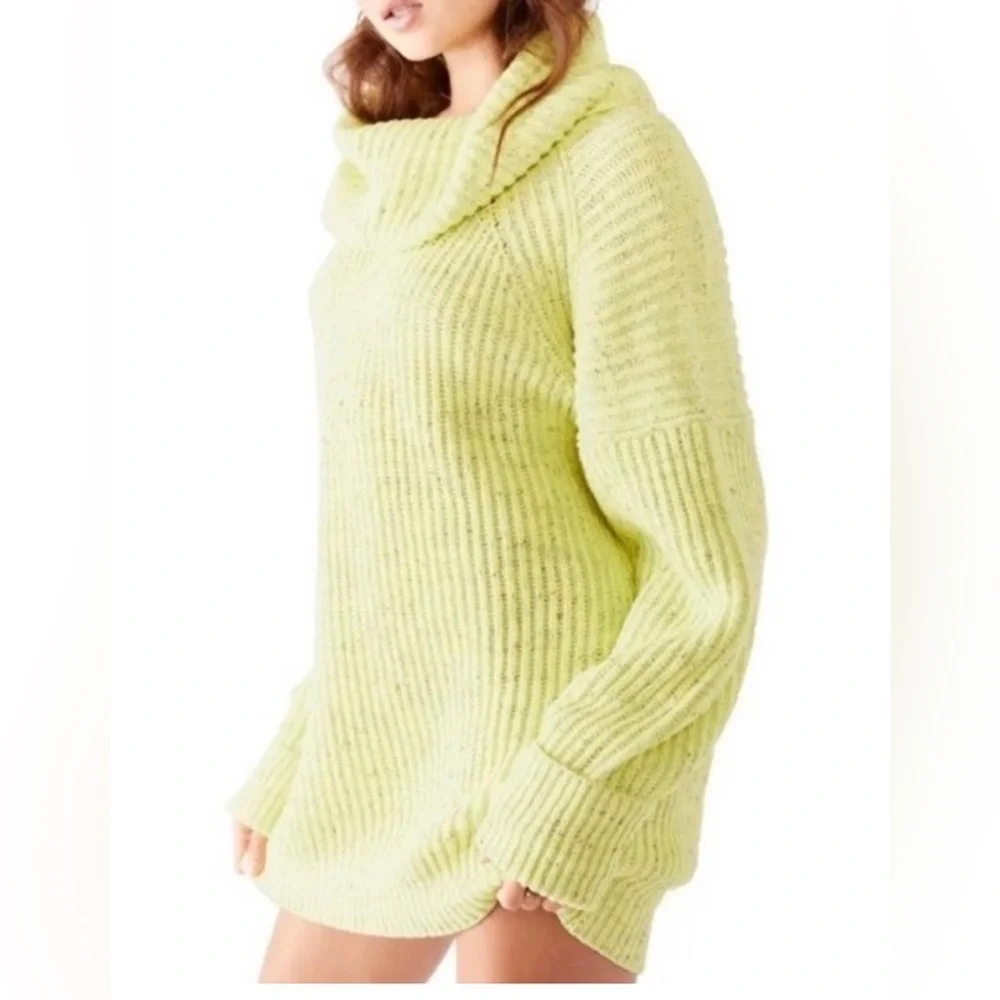 NWOT Free People Leo Tunic Sweater Size XS Oversized!